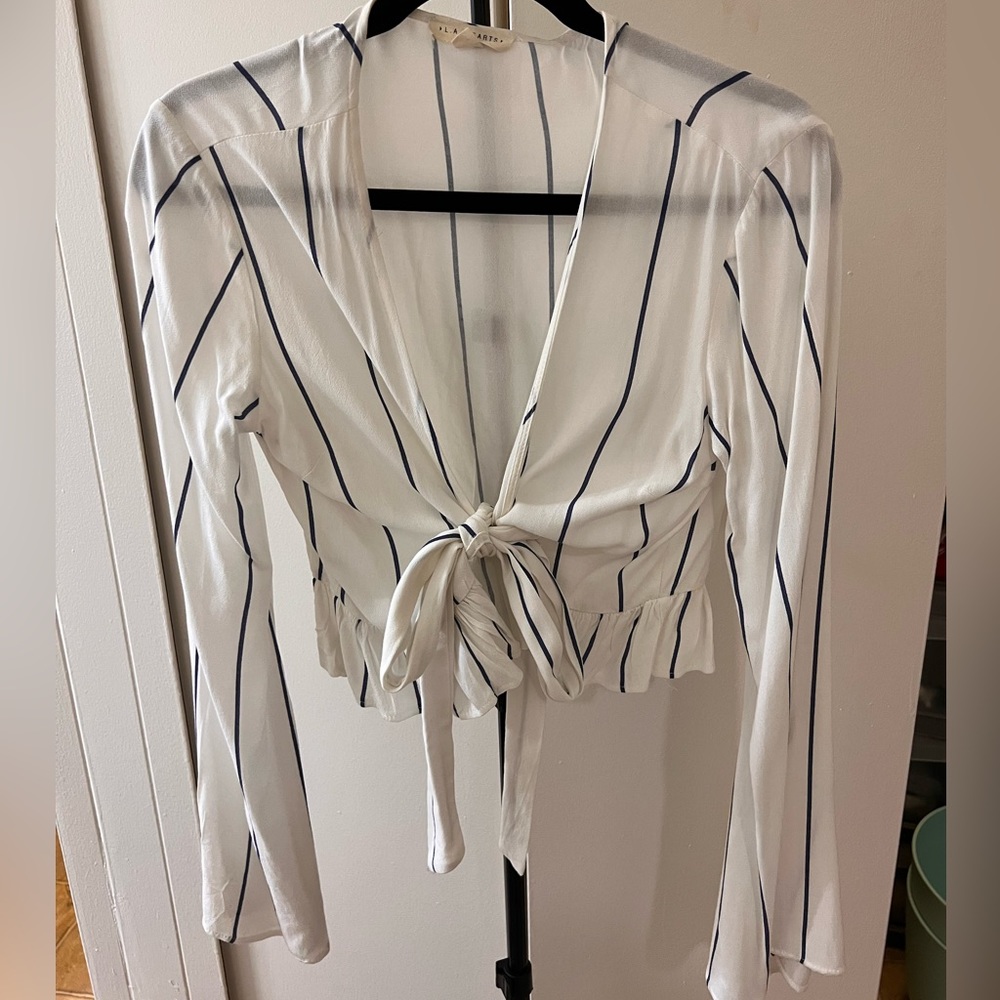 L.A Hearts Deep Cut Crop Top